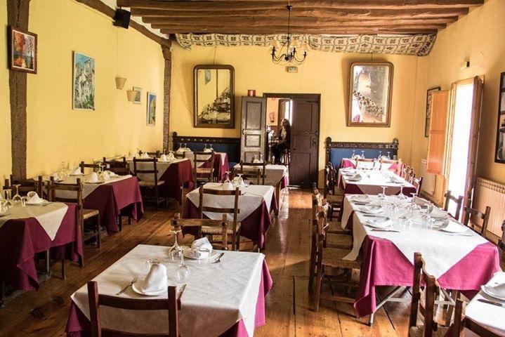 Casa Rural Restaurante Casino Munilla Exterior photo